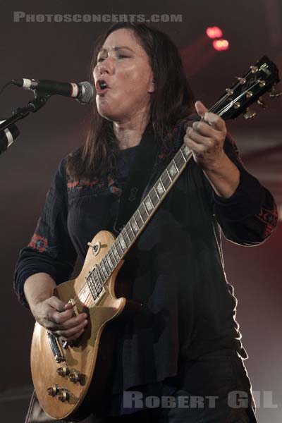 THE BREEDERS - 2017-10-27 - PARIS - Gaite Lyrique - Kim Deal